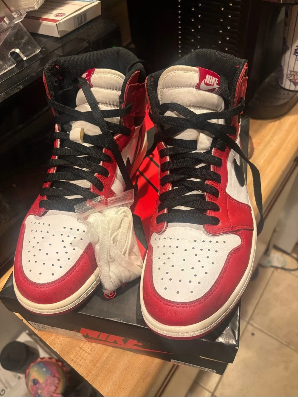 Jordan 1 High Retro 2015 Chicago - Size 10